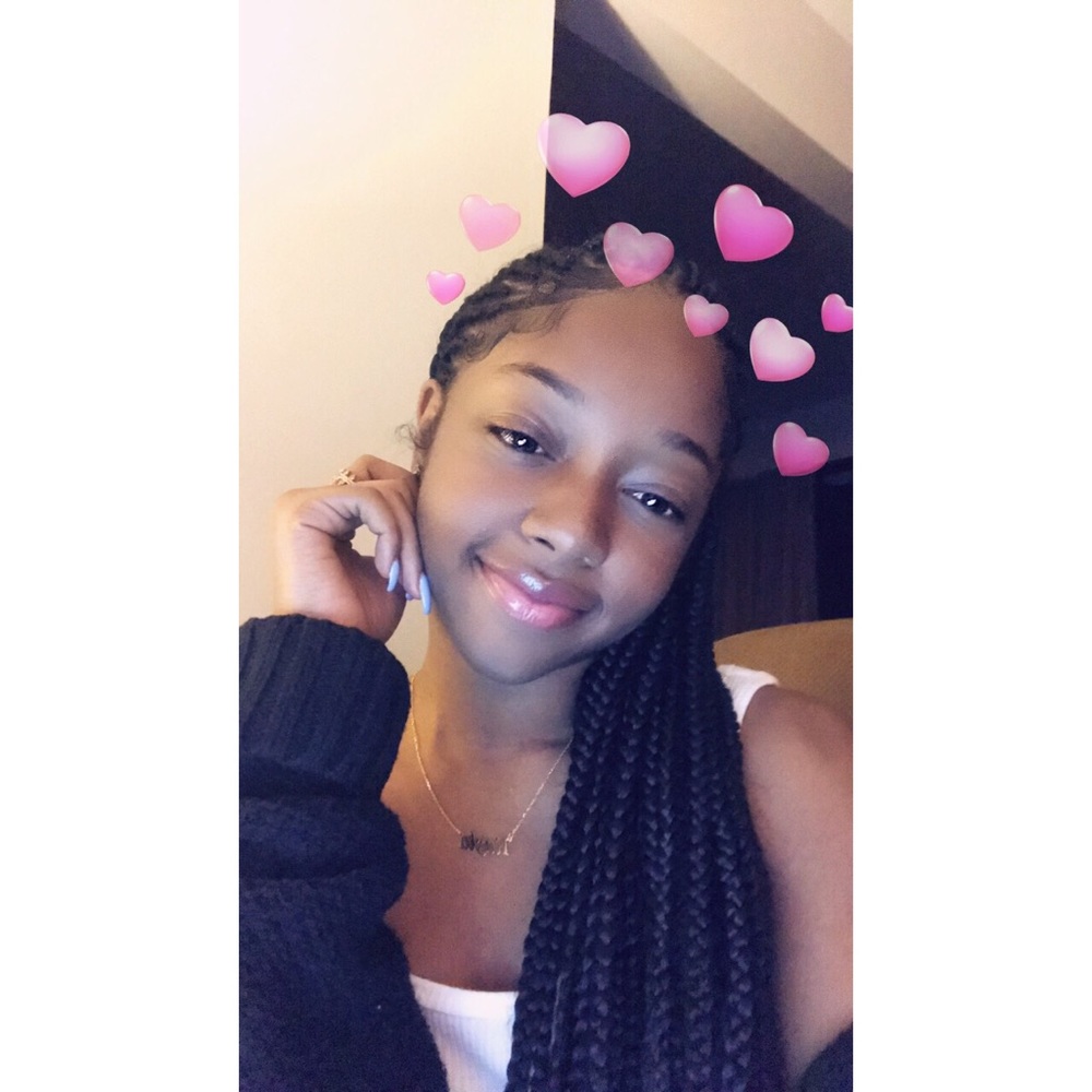 Meet your Posher, Kayla